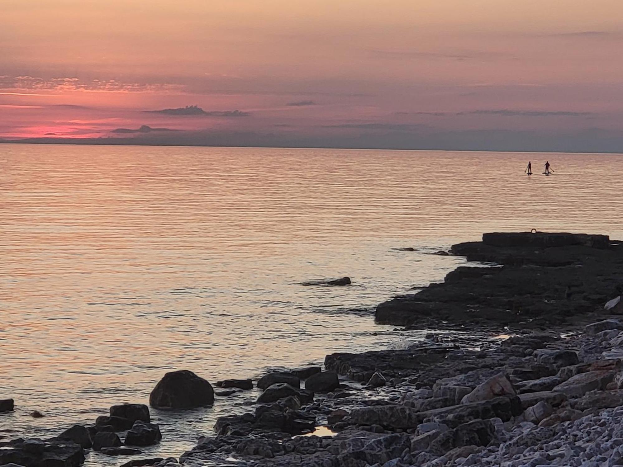 Villa Amore Radini Istrian Romantic Studio With Private Parking And Terrace 브르토니글라 외부 사진